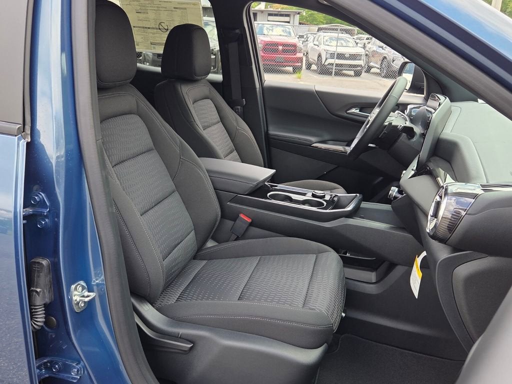 2026 Chevrolet Equinox LT - Photo 13