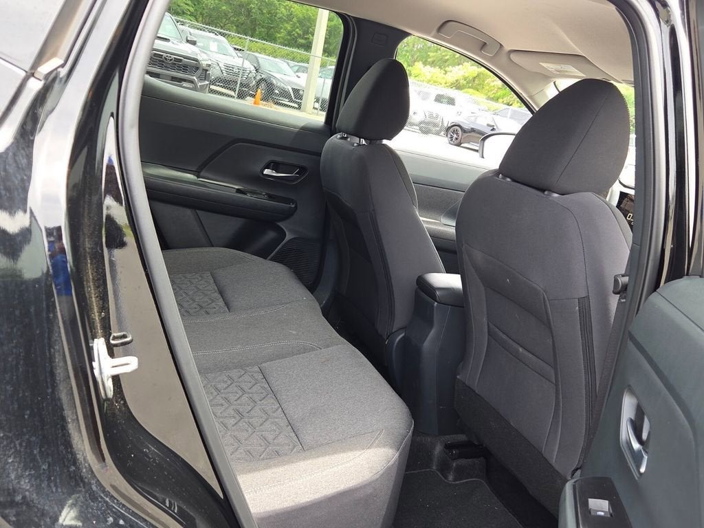 2025 Nissan Kicks SV FWD