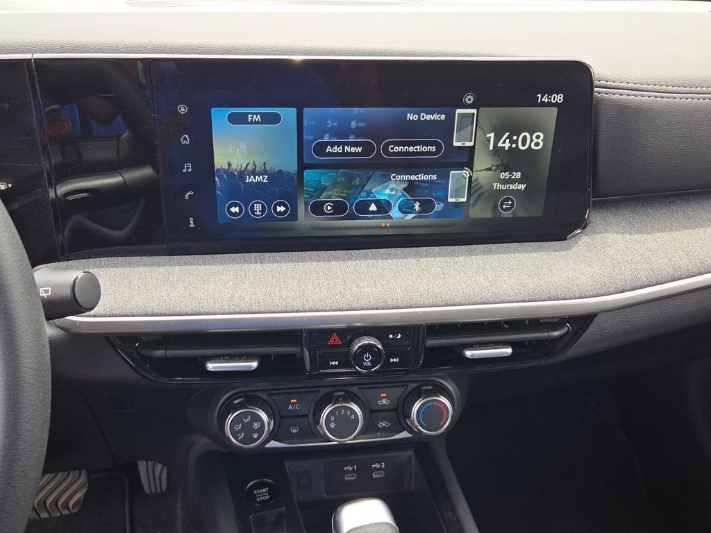 2025 Nissan Kicks SV FWD