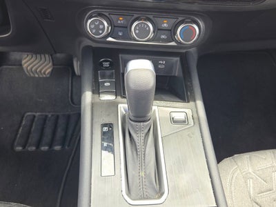 2025 Nissan Kicks SV FWD