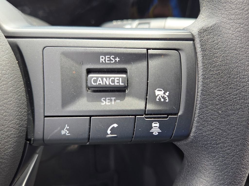2025 Nissan Kicks SV FWD
