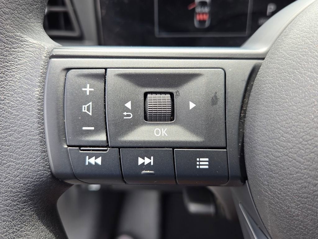 2025 Nissan Kicks SV FWD