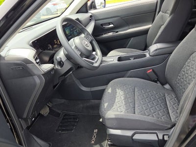 2025 Nissan Kicks SV FWD