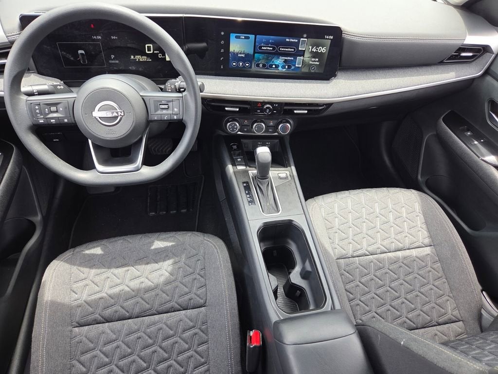 2025 Nissan Kicks SV FWD