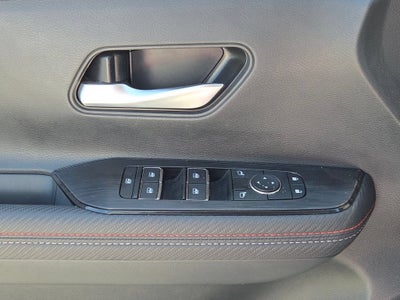 2025 Nissan Kicks SR FWD