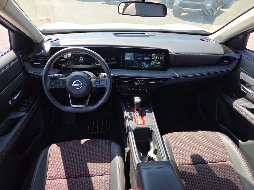 2025 Nissan Kicks SR FWD