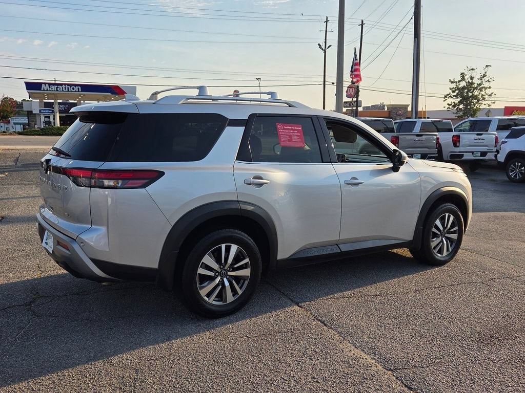 2024 Nissan Pathfinder SL FWD