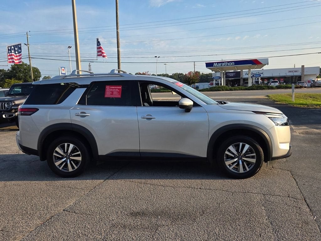 2024 Nissan Pathfinder SL FWD