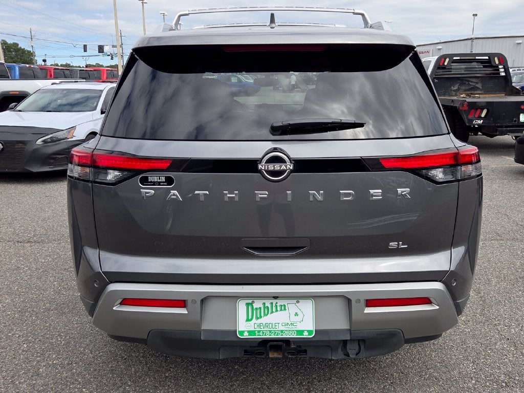 2022 Nissan Pathfinder SL 2WD