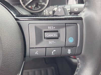 2022 Nissan Pathfinder SL 2WD