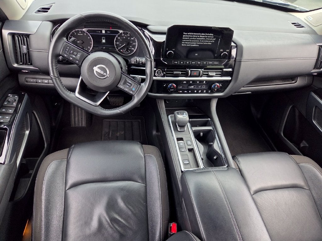 2022 Nissan Pathfinder SL 2WD