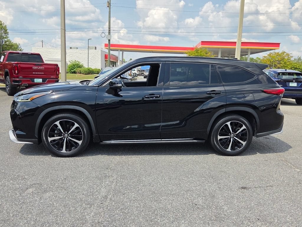 2022 Toyota Highlander XSE