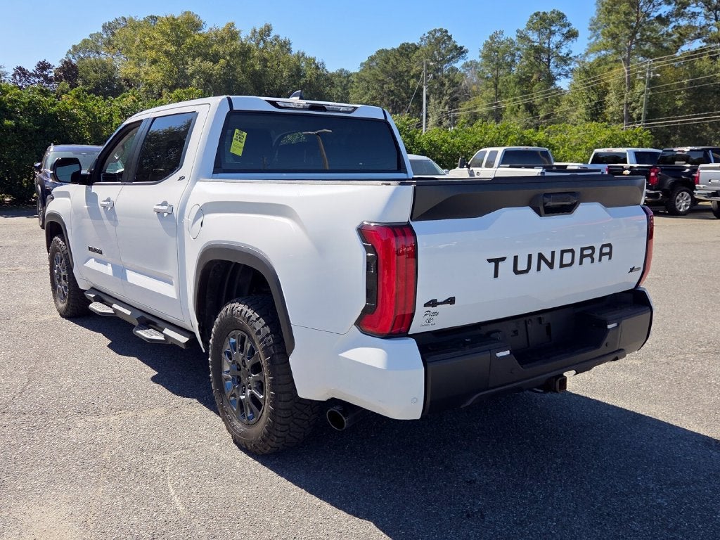 2024 Toyota Tundra 4WD SR5