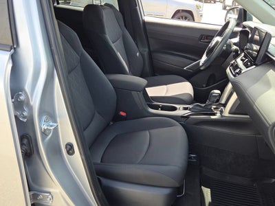 2025 Toyota Corolla Cross LE