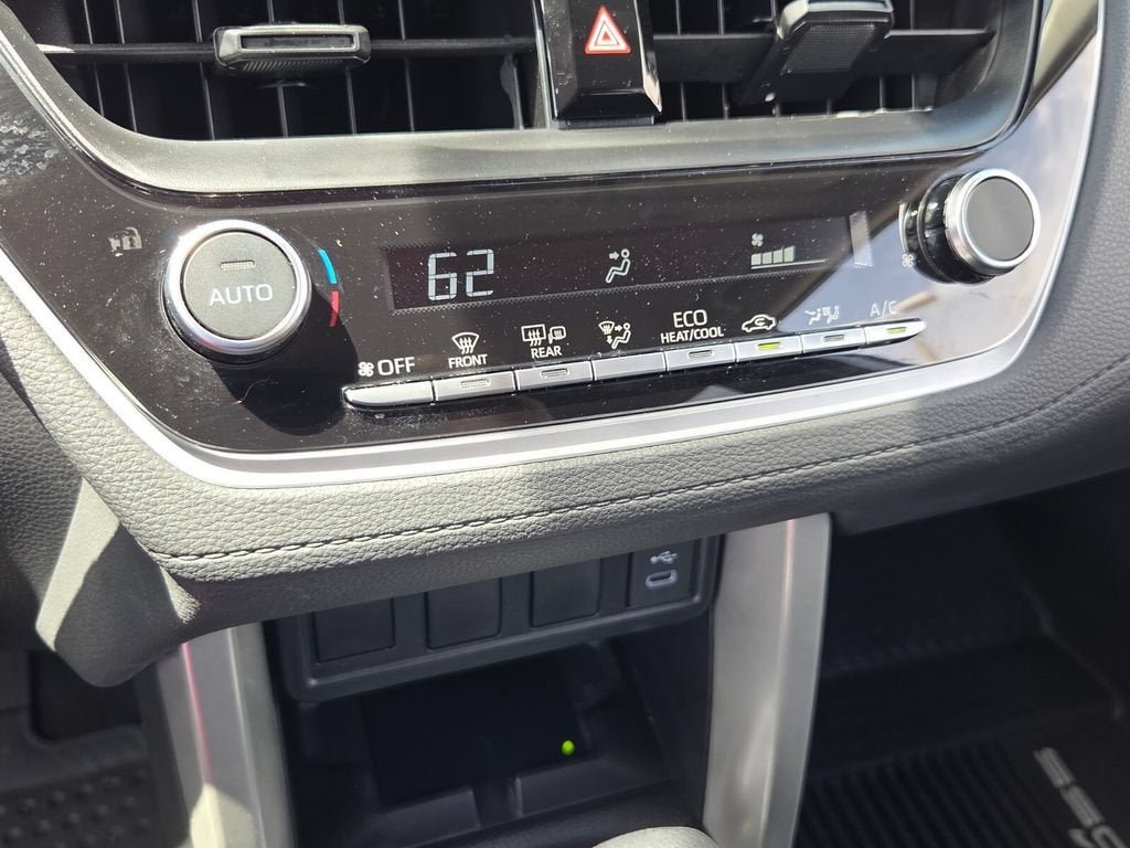 2025 Toyota Corolla Cross LE