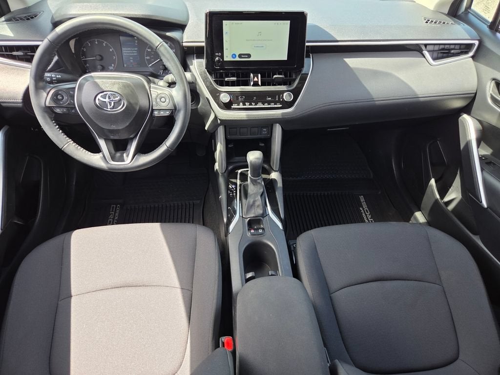 2025 Toyota Corolla Cross LE