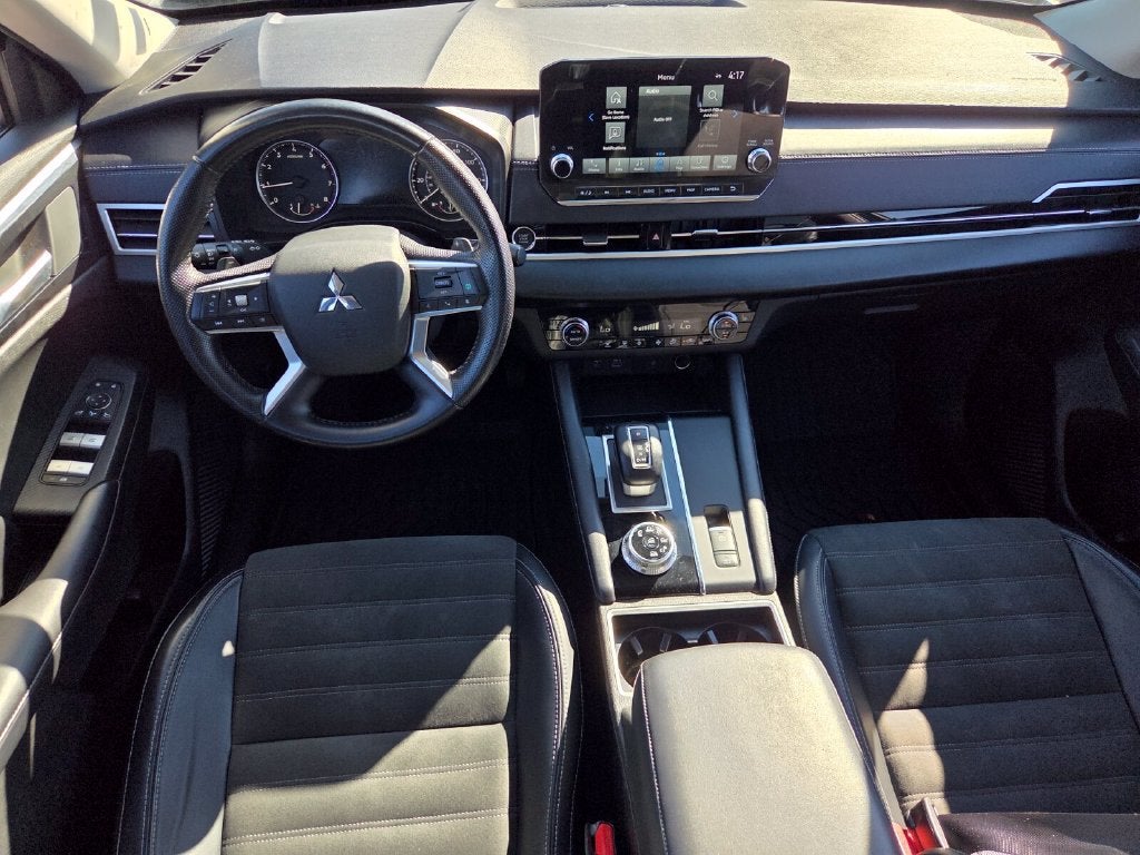 2024 Mitsubishi Outlander SE - Photo 7