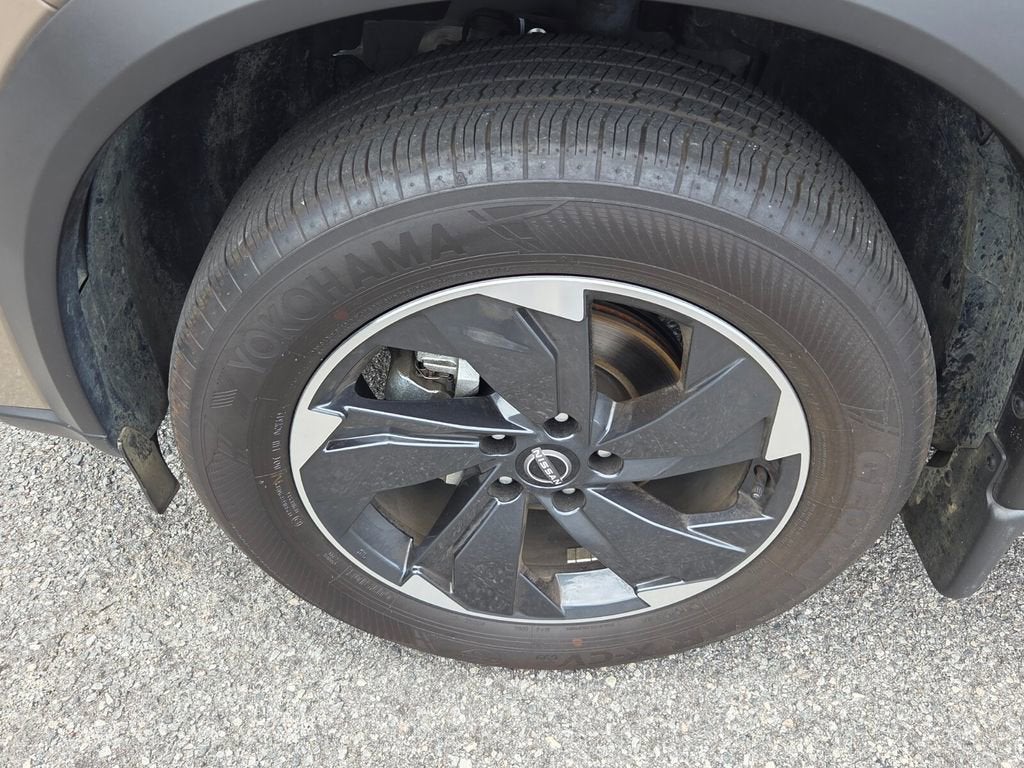 2025 Nissan Rogue SV FWD