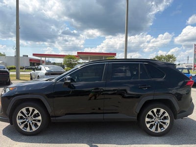 2020 Toyota RAV4 XLE Premium