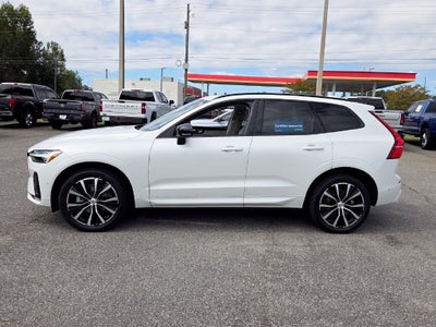 2023 Volvo XC60 B5 Plus Dark Theme
