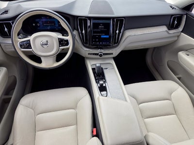 2023 Volvo XC60 B5 Plus Dark Theme